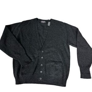 Lord & Taylor Lambswool Men's V neck Cardigan size Large